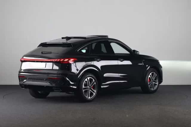 Audi Q5 (2026) thumbnail 3