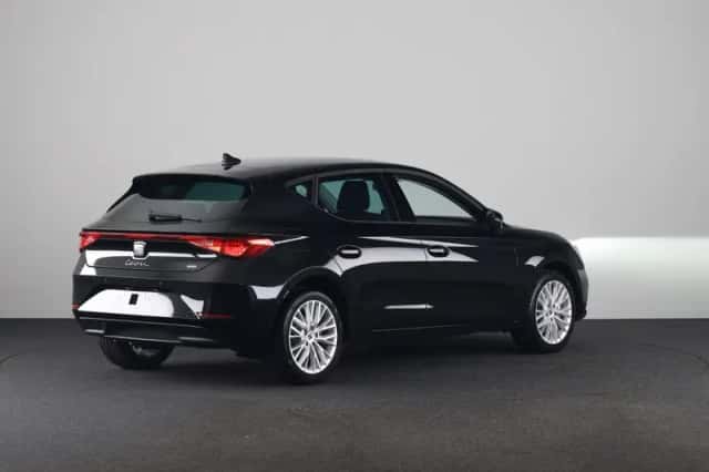SEAT Leon (2026) thumbnail 3