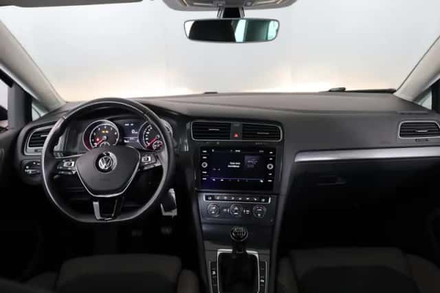 Volkswagen Golf (2020) thumbnail 6