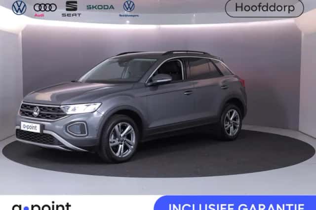Volkswagen T-Roc (2022) thumbnail 1