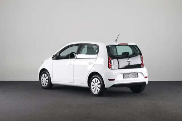 Volkswagen Up! (2025) thumbnail 3