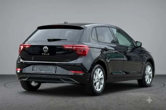 Volkswagen Polo (2023) thumbnail 3