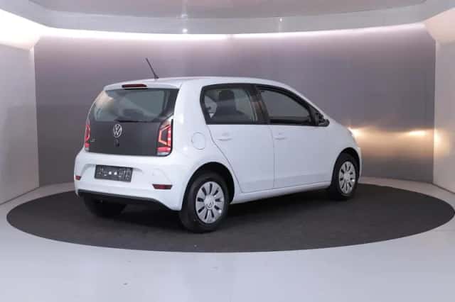 Volkswagen Up! (2023) thumbnail 4