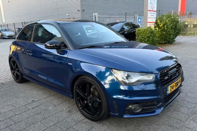Audi A1 (2012) thumbnail 1