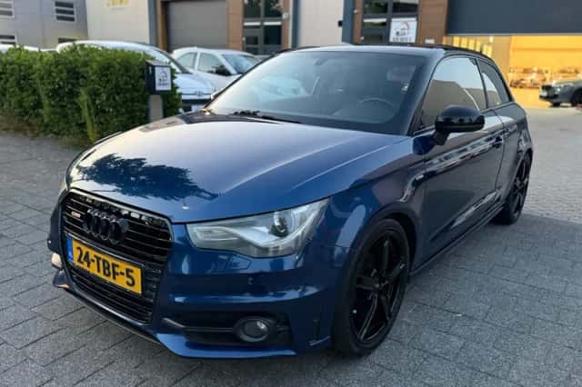 Audi A1 (2012) thumbnail 3