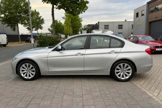 BMW 3-Serie (2013) thumbnail 2