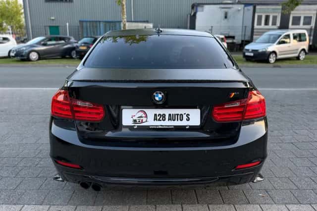 BMW 3-Serie (2013) thumbnail 6