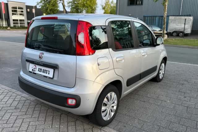 Fiat Panda (2017) thumbnail 5
