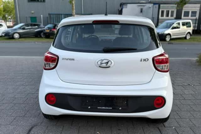 Hyundai i10 (2017) thumbnail 4
