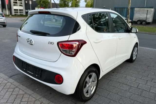 Hyundai i10 (2017) thumbnail 5