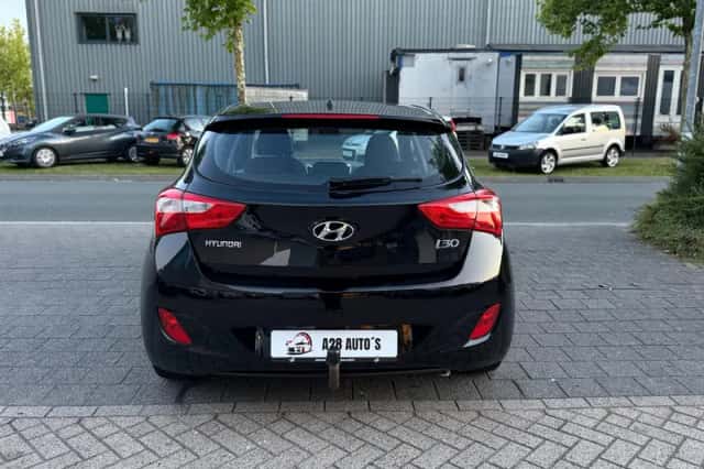 Hyundai i30 (2014) thumbnail 4