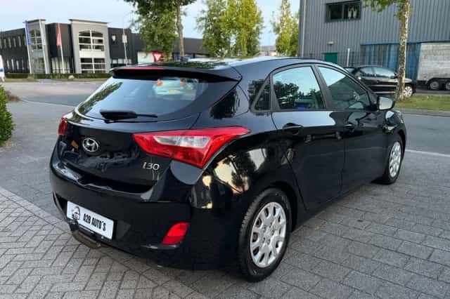 Hyundai i30 (2014) thumbnail 5