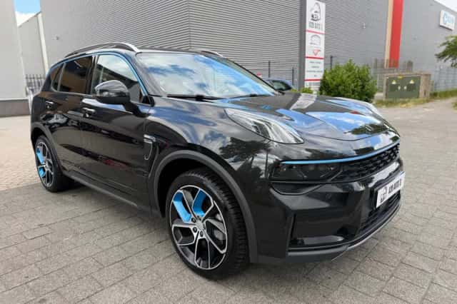 Lynk & Co 01 (2022) thumbnail 1