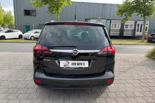 Opel Zafira (2018) thumbnail 6