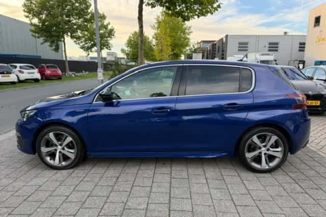 Peugeot 308 (2018) thumbnail 2