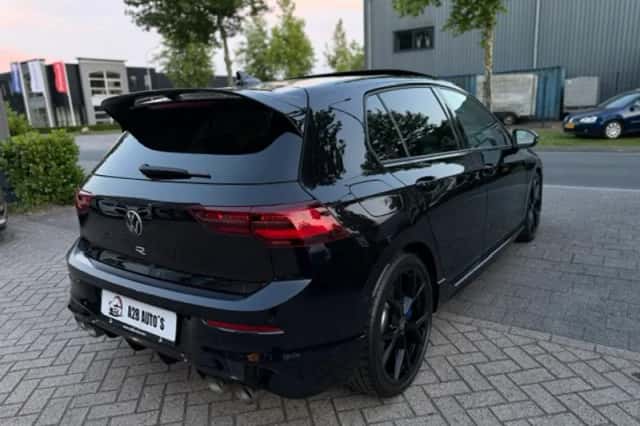 Volkswagen Golf (2023) thumbnail 6