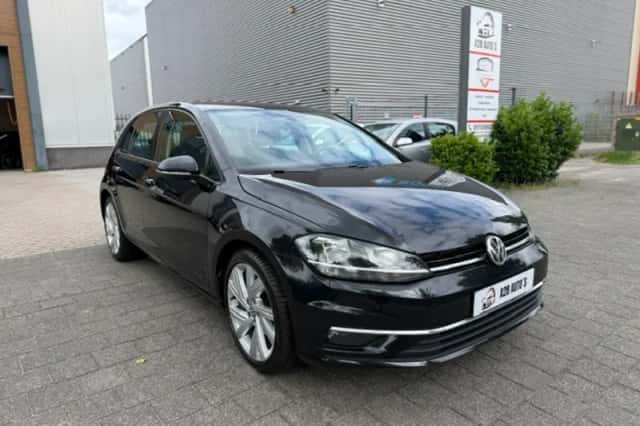 Volkswagen Golf (2018) thumbnail 1