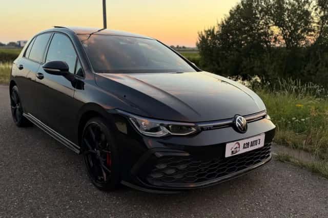 Volkswagen Golf (2021) thumbnail 1