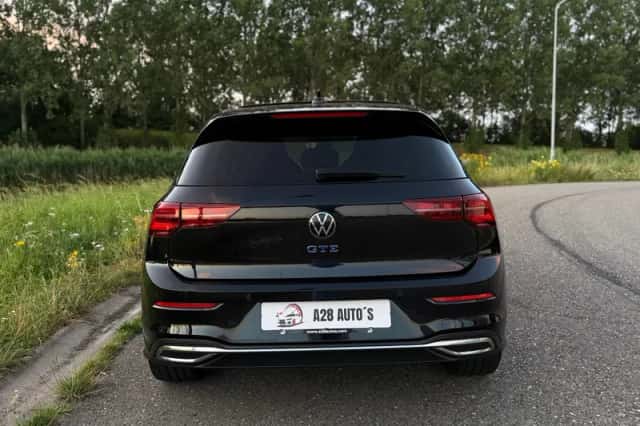 Volkswagen Golf (2021) thumbnail 6