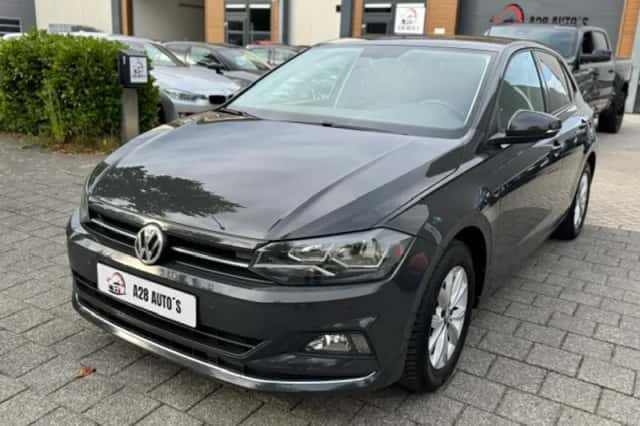 Volkswagen Polo (2018) thumbnail 3