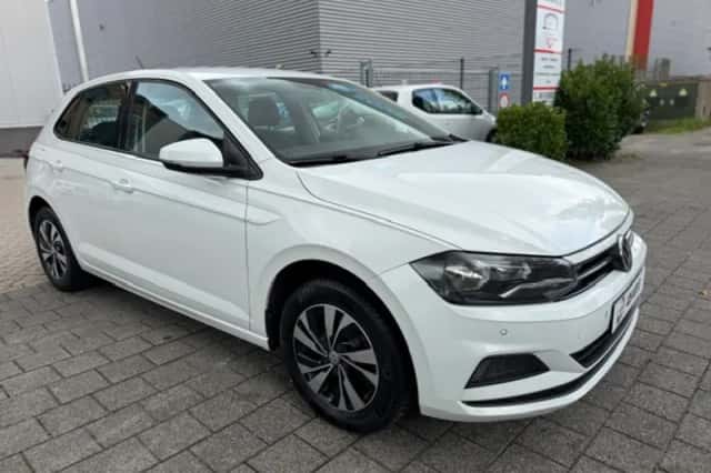 Volkswagen Polo (2018) thumbnail 1