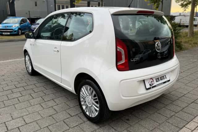 Volkswagen Up! (2014) thumbnail 5