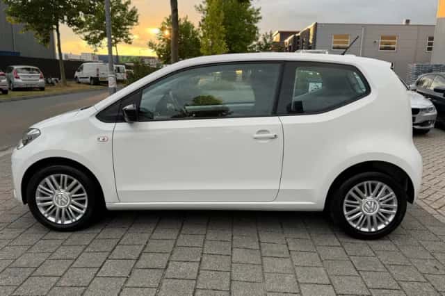 Volkswagen Up! (2014) thumbnail 6