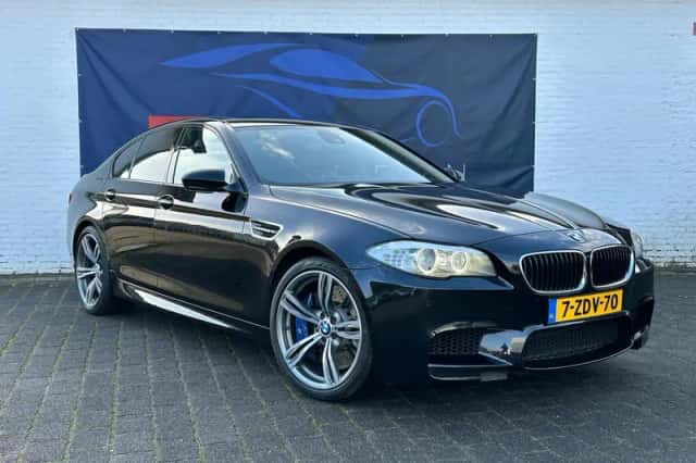 BMW 5-Serie (2012) thumbnail 3