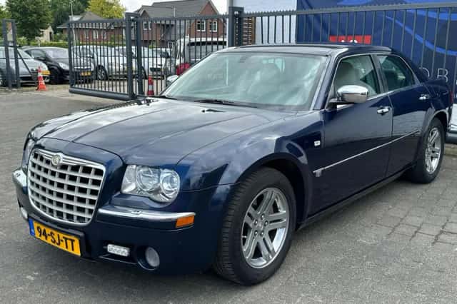 Chrysler 300C (2006) thumbnail 1