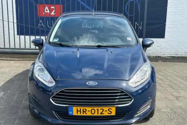 Ford Fiesta (2016) thumbnail 2
