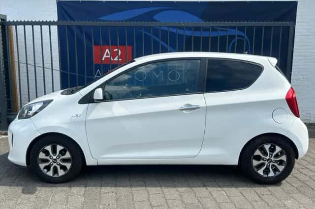 Kia Picanto (2016) thumbnail 4