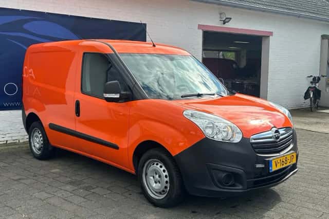 Opel Combo (2017) thumbnail 3