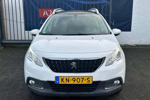 Peugeot 2008 (2016) thumbnail 2