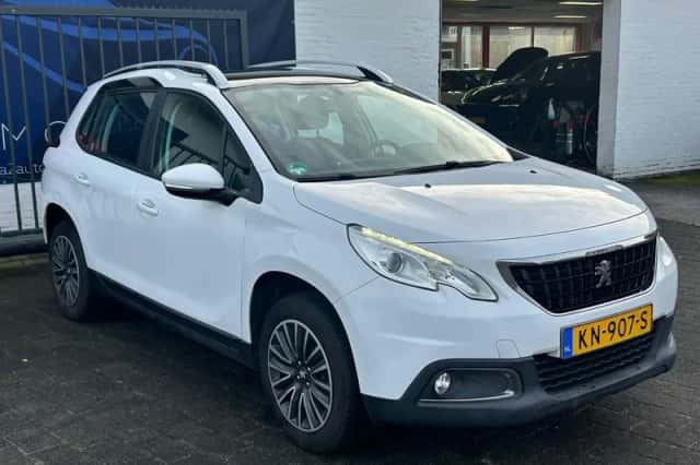 Peugeot 2008 (2016) thumbnail 3