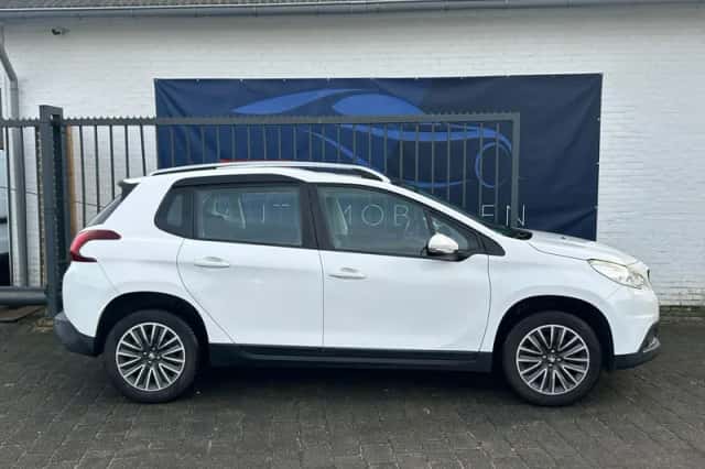 Peugeot 2008 (2016) thumbnail 5