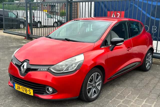 Renault Clio (2014) thumbnail 1