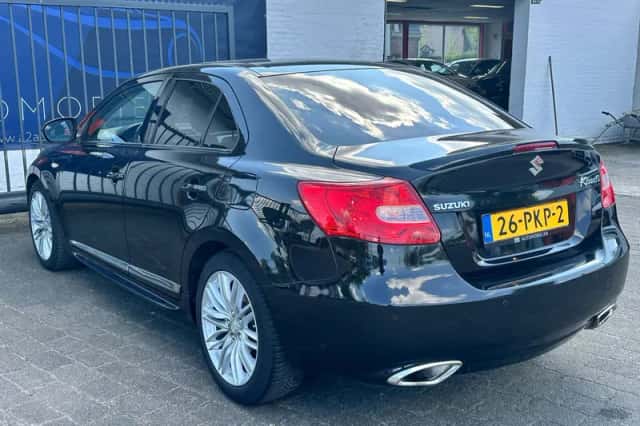 Suzuki Kizashi (2011) thumbnail 6
