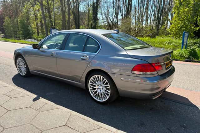 BMW 7-Serie (2005) thumbnail 3