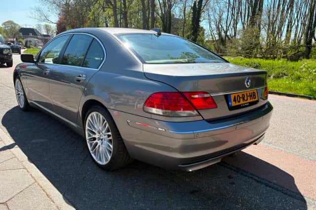 BMW 7-Serie (2005) thumbnail 4