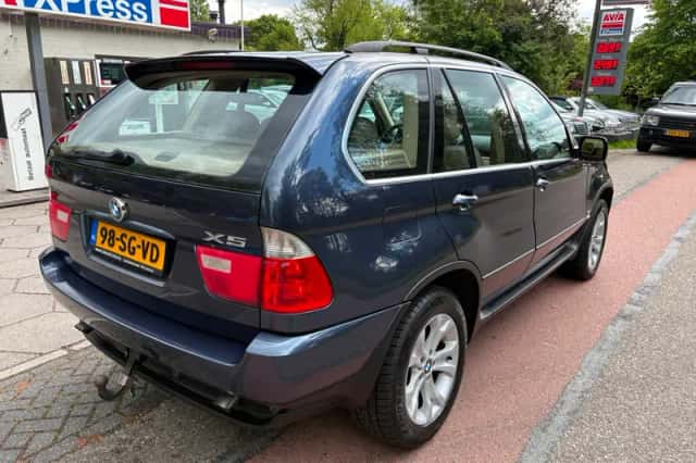BMW X5 (2006) thumbnail 5