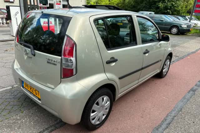 Daihatsu Sirion 2 (2005) thumbnail 5