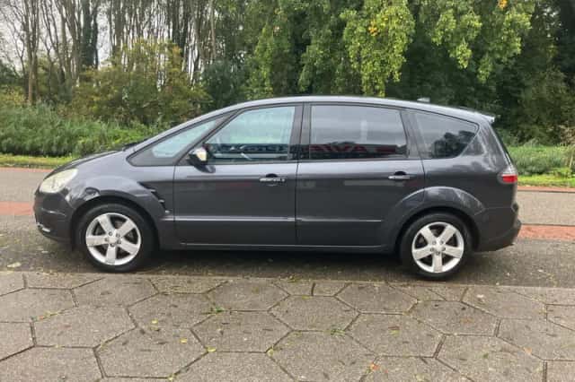 Ford S-Max (2008) thumbnail 2