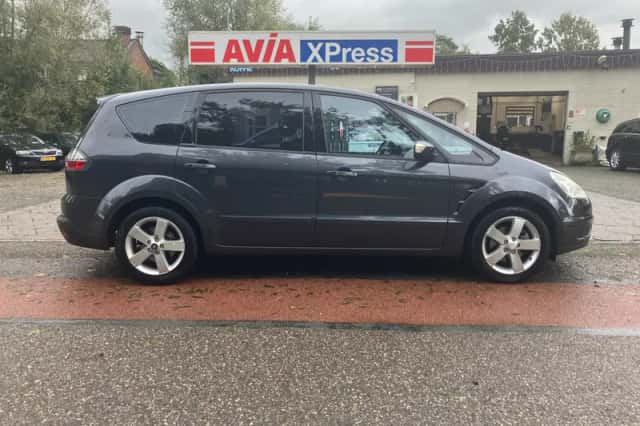 Ford S-Max (2008) thumbnail 6