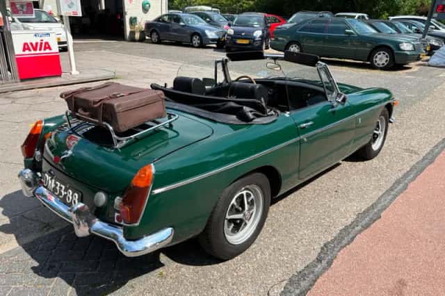 MG B type (1972) thumbnail 5