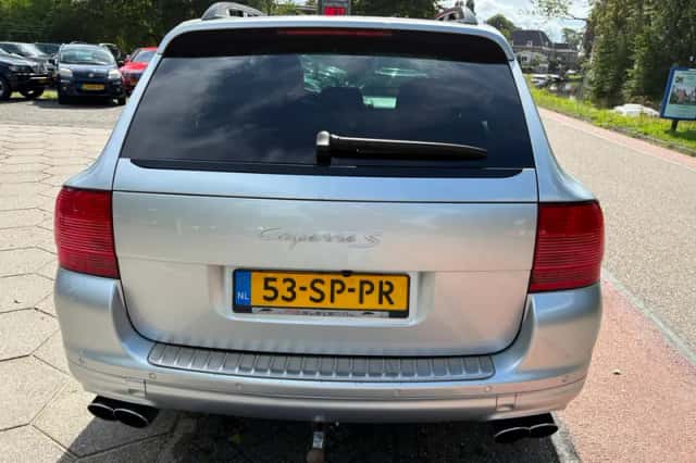 Porsche Cayenne (2005) thumbnail 5