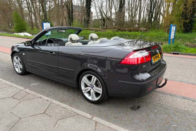 Saab 9-3 (2004) thumbnail 3
