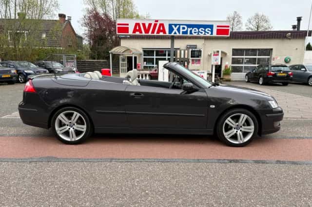 Saab 9-3 (2004) thumbnail 6