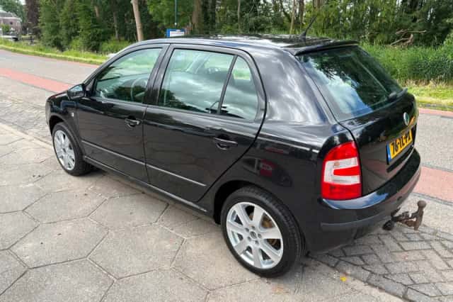 Škoda Fabia (2006) thumbnail 3