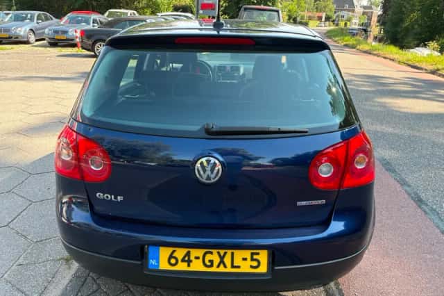 Volkswagen Golf (2008) thumbnail 4