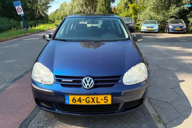 Volkswagen Golf (2008) thumbnail 6
